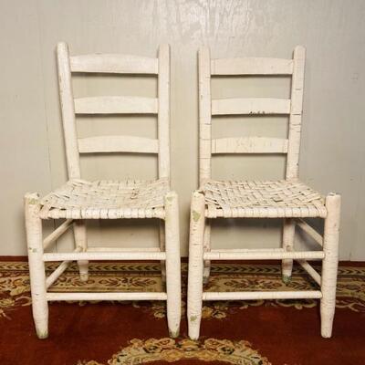 Pr. White over Green Chairs
