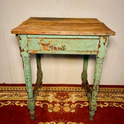 Green Side Table w/ Scrub Top