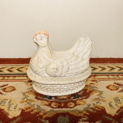 Paper Meche Hen On Nest