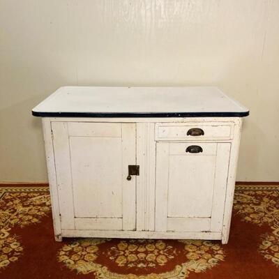 Porcelain Top Kitchen Cabinet