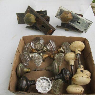 ANTIQUE BRASS AND GLASS DOOR KNOBS AND HARDWARE