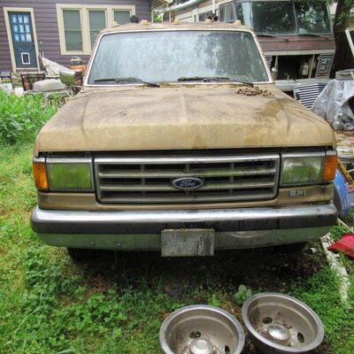 FORD F-350 XLT EFI LARIAT DUALLY TRUCK WITH ALL CONTENTS IN BED INCLUDED OWNER HAS TITLE