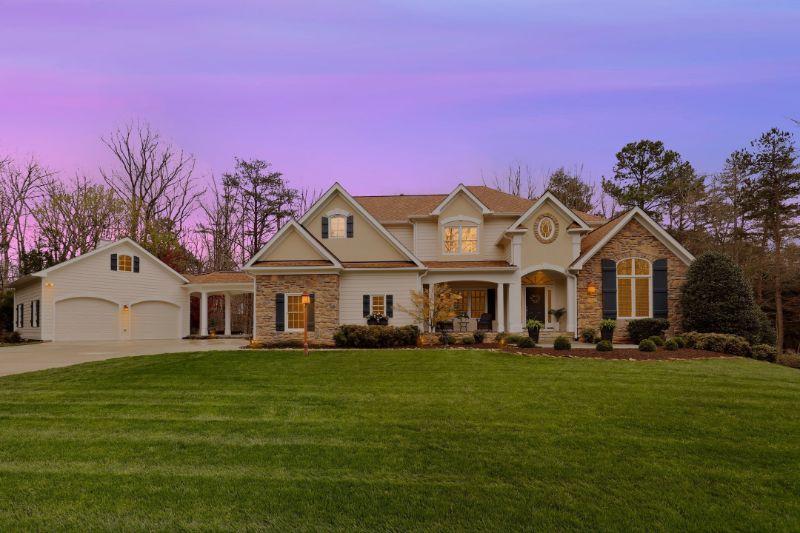 Fawn Lake Stunner Estate Sale!