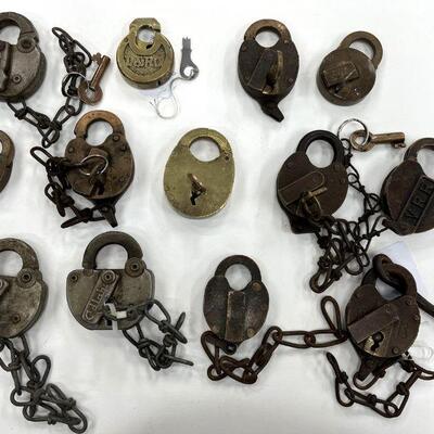 Large assortment of RR locks