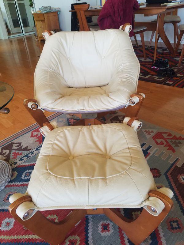 Leather barrel chair with ottoman