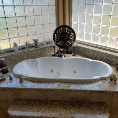 #1264 â€¢ Decor 