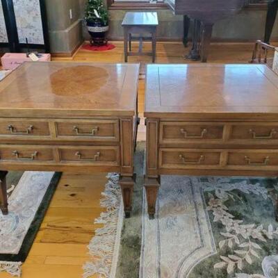 2186	

2 Matching End Tables
Each Measures Approx: 26