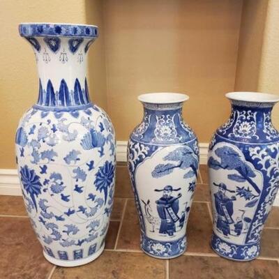#1355 â€¢ 3 Decorative Ceramic Vases