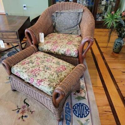 2196	

Wicker Chair With Matching Ottoman
Measures Approx
