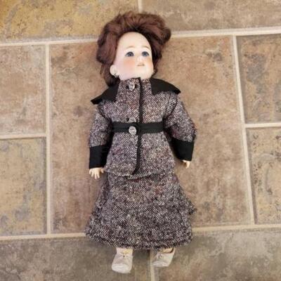 #1350 â€¢ Vintage 1349 Dressel S&H Doll 