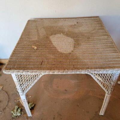 2918 • Square Table  Approx 34