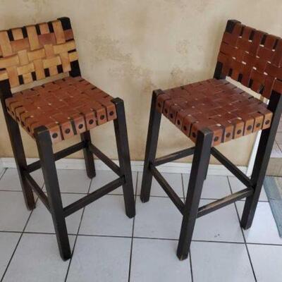#2712 • 2 Barstools Measures Approx 16