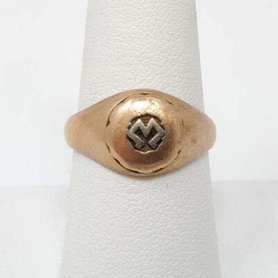 2014	  10k Gold Engraved Ring, 5.2g Weighs Approx: 5.2g Ring Size: 8.5