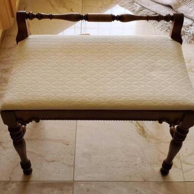 #1258 â€¢ Vintage Bench