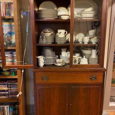 Duncan Phyfe style china cabinet
