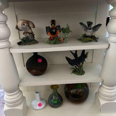 Figurines