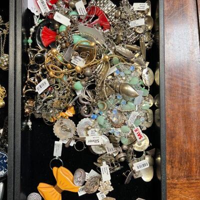 Assorted costume jewelry - some bakelite, silver, jade, pearl
