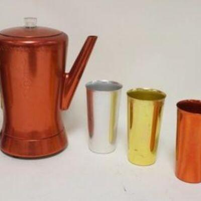 1265	MIDCENTURY MODERN COFFEE POTS & CUPS, RED POT IS WEST BEND FLAVO-MATIC, 10 IN HIGH, BLUE POT IS TRICOLATOR
