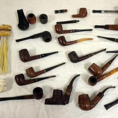 1087	GROUPING OF VINTAGE PIPES
