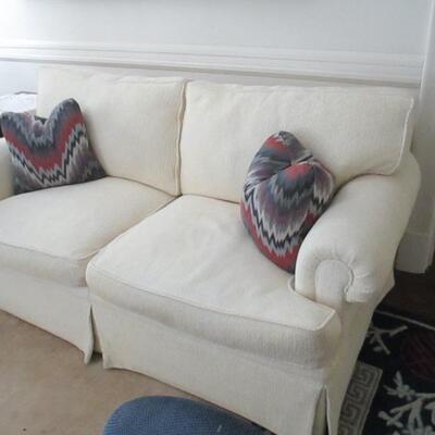 SOFAS TO CHOOSE FROM  
