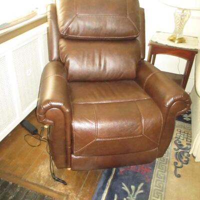 NEW ELECTRIC LEATHER CHAIR  