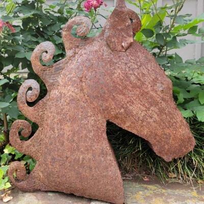 Brown Metal Horse Head Garden Statue, 25in
