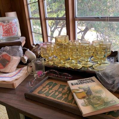 Vintage yellow glass ware 