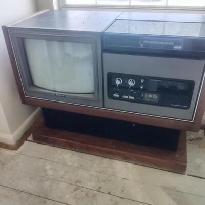 Mcm console tv