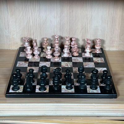 MARBLE STONE CHESS SET | Pink and black marble chess set; 13-1/2 in.