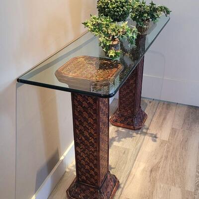 FOR SALE NOW! Sofa / ï»¿Entry / Console Table w/ Thick Glass Top ($249.50)