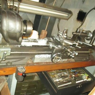 Lindell Wood Lathe With All Parts  