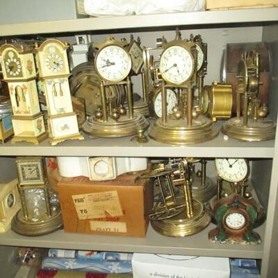 Tons of Clocks & Parts  