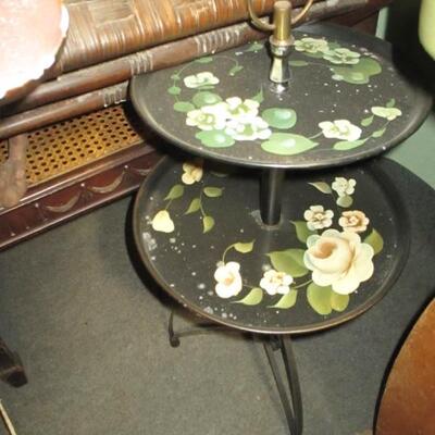 2 Tier Tole Accent Table 