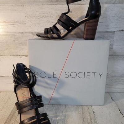 Sole Society, So-Elise Black Strappy Sandals, 7.5B