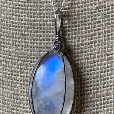 Sterling Silver Necklace with Labradorite