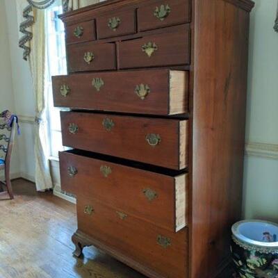 Chest of Drawers - cherry, Chippendale style, 3 over 2 over 4 graduated drawers, original batwing brasses, 39