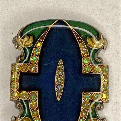 https://www.ebay.com/itm/125335745657	NC622 LAQUERED JEWELED PIN GREEN GOLD AND BLACK BY CATHERINE POPESCO		Auction	begins 05/27/2022...