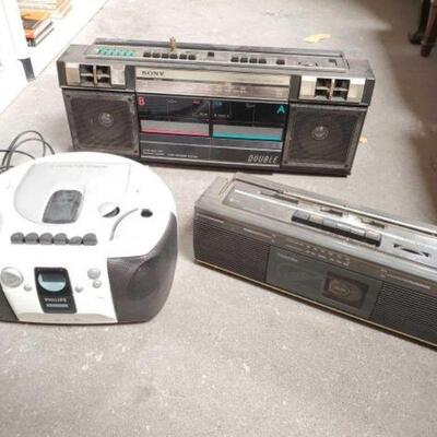 #2028 â€¢ 3 Vintage Radio Cassette Recorders. #2028 â€¢ 3 Vintage Radio Cassette Recorders. 