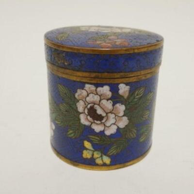 1096	CLOISONNE ROUND COVERED BOX, ROSE DECORATIONS ON BLUE BACKGROUND, APPROXIMATELY 3 1/4 IN X 3 1/4 IN HIGH, SOME LOSSES
