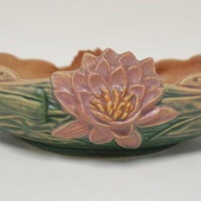 1022	ROSEVILLE PINK & GREEN WATER LILY CONSOLE BOWL, DOUBLE HANDLED, APPROXIMATELY 13 IN X 7 1/2 IN X 3 IN HIGH, MARKED 441-10
