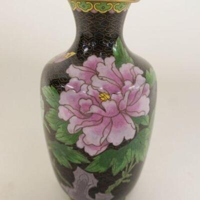 1079	CLOISONNE VASE W/FLOWERS & BUTTERFLY, APPROXIMATELY 7 1/2 IN HIGH
