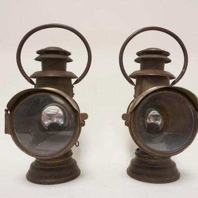 1093	ANTIQUE BRASS CARRIAGE LANTERN PAIR CALLED THE *NEVER OUT* ROSE MFG CO, PAHILADELPHIA, EACH HAVING INDEPENDENT R/C MOUNTING...