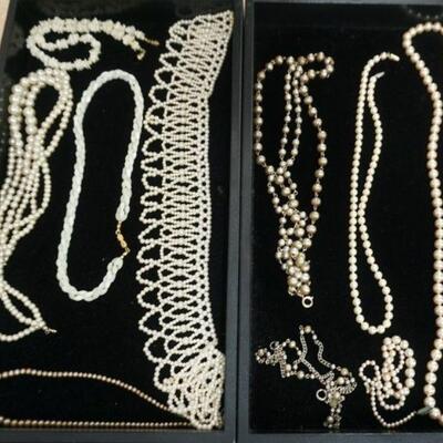 1305	LOT OF 8 PEARL NECKLACES AND PEARL COLLAR
