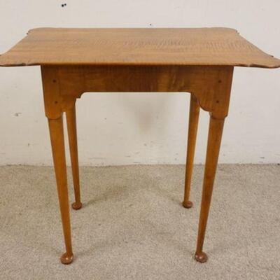 1133	D.R. DIMES  TIGER MAPLE PORRINGER TEA TABLE TABLE, APPROXIMATELY 26 IN X 18 IN X 25 3/4 IN

