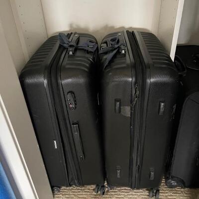 Luggage suitcases