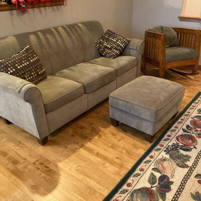 3 Cushion sofa with ottoman
