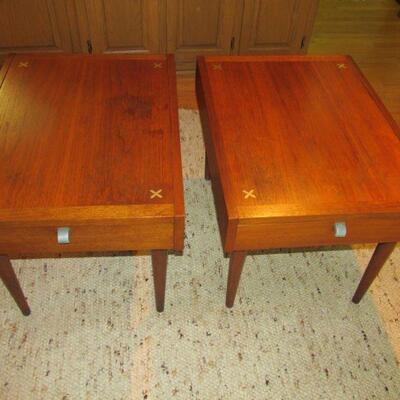 American of Martinsville end tables