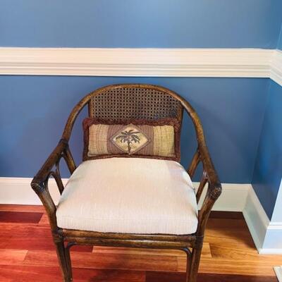 DREXEL BEACHLER'S FROM HERITAGE GALLERY, RATTAN ROUND BACK WICKER CHAIR 