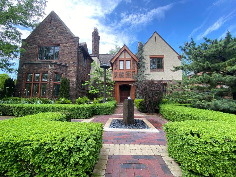 A Grosse Point Park Estate Sale