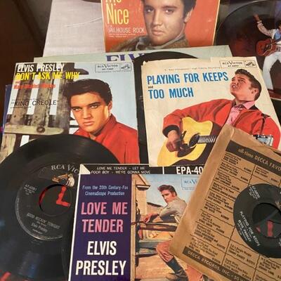 Elvis 45's With Color Sleeves